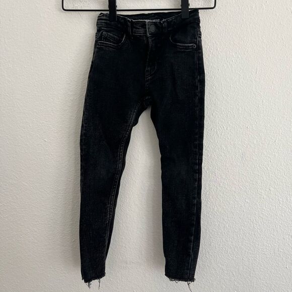 Zara kids Black Jeans, size 6, raw‎ hem - Picture 1 of 7